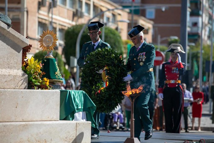 Acto castrense por el Día de la Virgen del Pilar, patrona de la Guardia Civil, en Toledo.