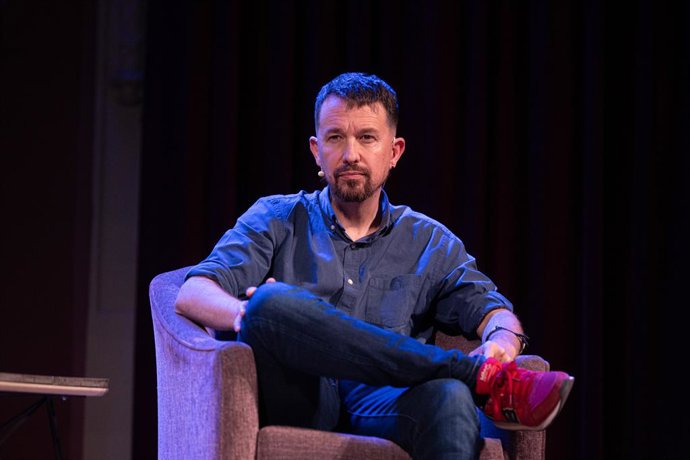 Archivo - Arquivo - O ex-vice-presidente do Governo, Pablo Iglesias, durante o encontro intitulado “Conter a extrema direita”, no Ateneo de Madri, em 21 de maio de 2026, em Madri (Espanha).