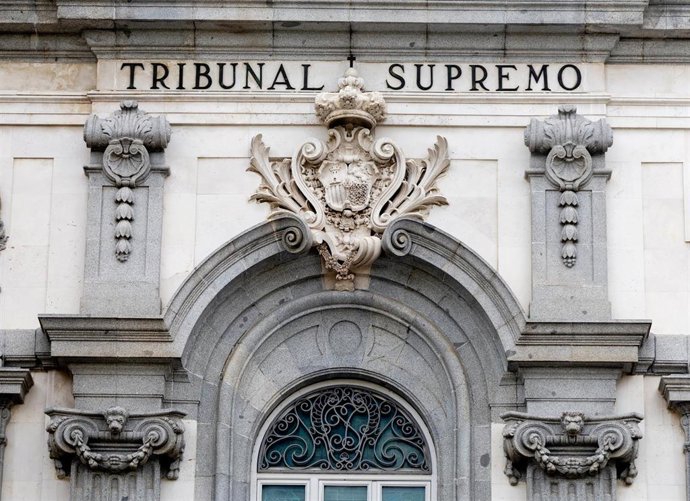 Fachada del Tribunal Supremo, en Madrid (España).