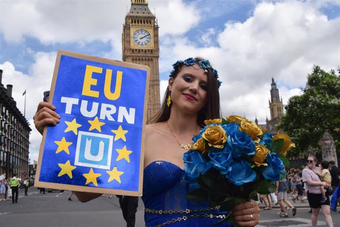 Archivo - Accion en el centro de Londres el pasado junio para pedir la vuelta de Reino Unido a la UE.