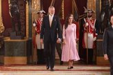 Foto: Los Reyes viajan con "ilusión y ganas" a Ceuta para mostrar su solidaridad dos meses y medio después de la avalancha