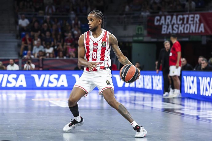 Jean Montero durante un partido con el Olympiacos