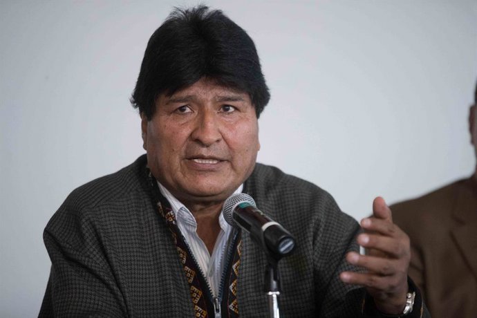 Archivo - October 22, 2021: EUM20211022POL08.JPG .CIUDAD DE MÉXICO. PoliticsPolítica-Evo Morales.- 22 de octubre de 2021. Evo Morales, expresidente de Bolivia, ofrece conferencia de prensa en México; lo acompaña Alberto Anaya, dirigente nacional del PT. F
