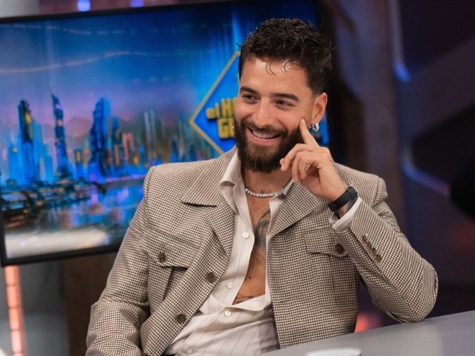 Maluma revela con su look en ‘El Hormiguero’ el truco beauty para potenciar las facciones