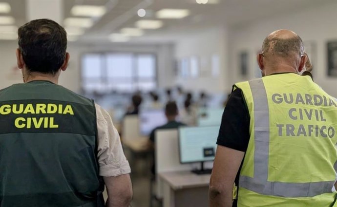 Agentes de la Guardia Civil