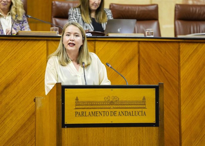 Archivo - La diputada del PSOE-A Alicia Murillo interviene en el Pleno del Parlamento andaluz. (Foto de archivo).