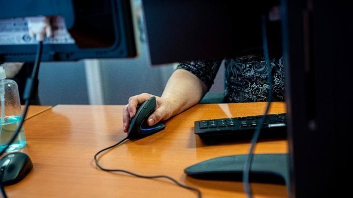Archivo - El Gobierno riojano publica la convocatoria de ayudas del IRPF 2026 para programas sociales por 2,64 millones de euros 