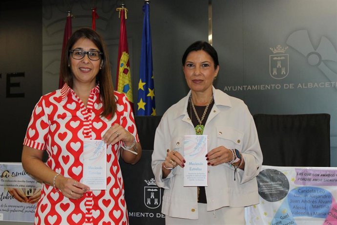 El Ayuntamiento y la Asociación Meciendo Estrellas celebran un acto para acompañar a las familias.