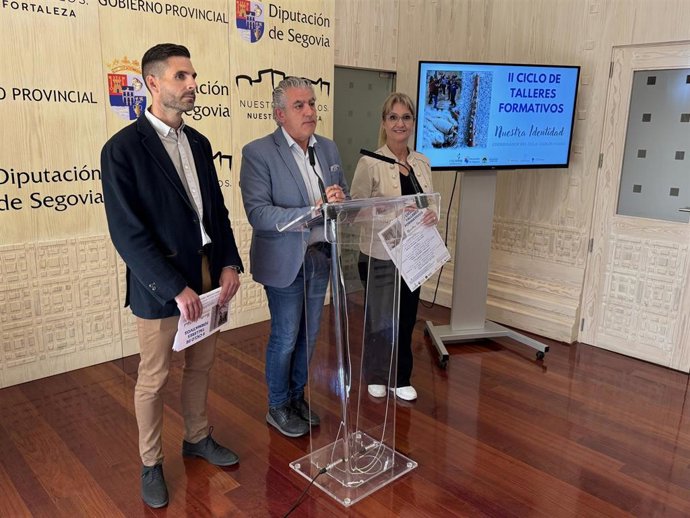 Despertar Memoria lleva los talleres 'Nuestra Identidad' a Cantalejo, Collado Hermoso y Riaza con baile, textil y dulzaina