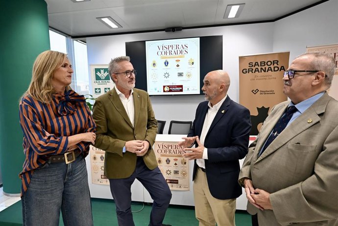 Presentación de la segunda edición de 'Vísperas Cofrades' en Atarfe.