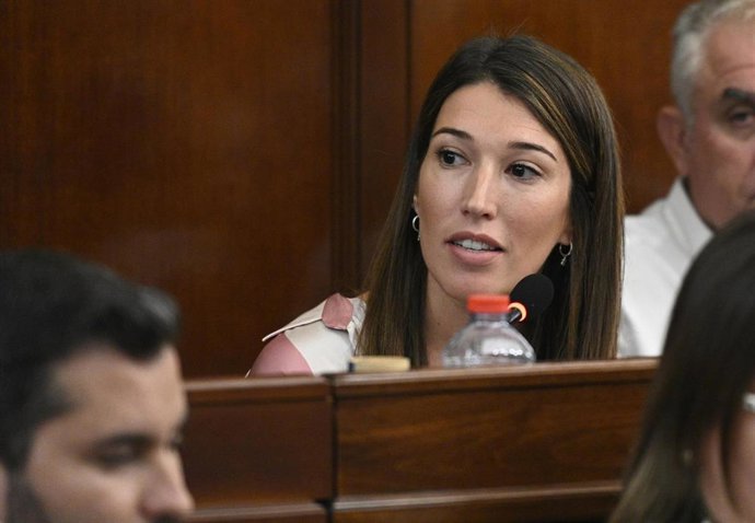 Archivo - Maria Jiménez, candidata del PSPV al Congreso