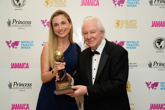 Belén Letelier y Graham E. Cooke