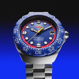TAG Heuer y Red Bull Racing lanzan un reloj solar para celebrar diez años de alianza.