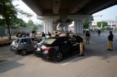 Foto: La oposición paquistaní denuncia disparos policiales en una protesta contra el estado de emergencia en Jáiber Pastunjua