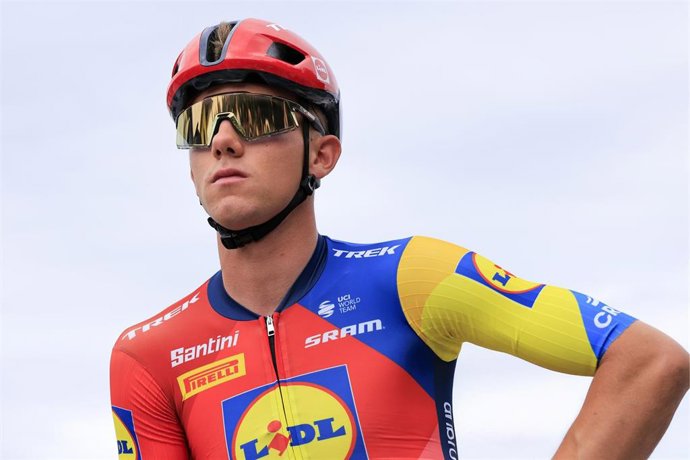 Archivo - El ciclista belga Thibau Nys (Lidl Trek), en el Tour de Francia 2025.