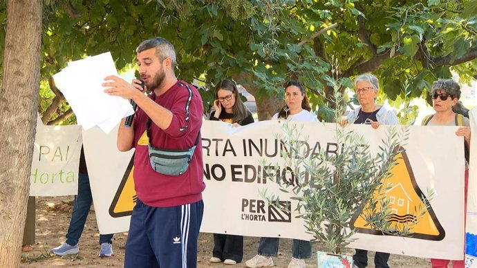 Víctimas dana y los CLER exigen acabar con la "reconstrucción del hormigón" y aplicar una moratoria a macroproyectos