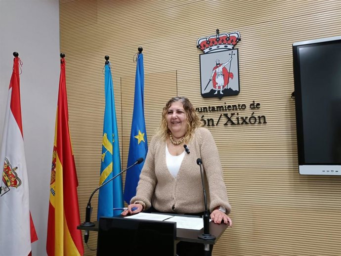 Archivo -  Marina Pineda, concejala del PSOE en el Ayuntamiento de Gijón.