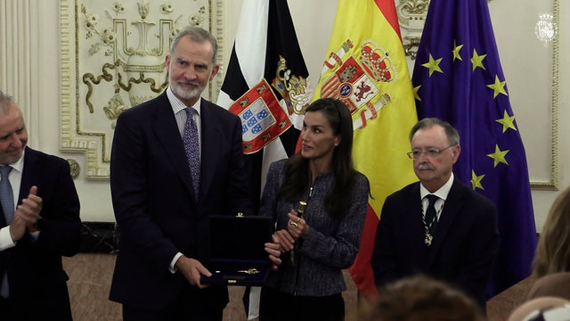 Ceuta se vuelca con los Reyes: "Bienvenidos a vuestra casa, majestades"