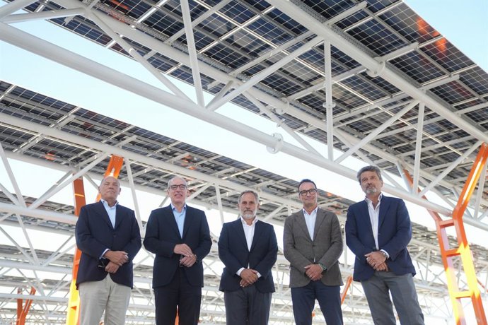 Etore Morace (TrasMed), José Alberto Carbonell (Port de Barcelona), Mario Massaorri (Grimaldi Espanya), Àlex Garcia (Port de Barcelona) i Girolamo Carignani (Grimaldi Terminal Barcelona)