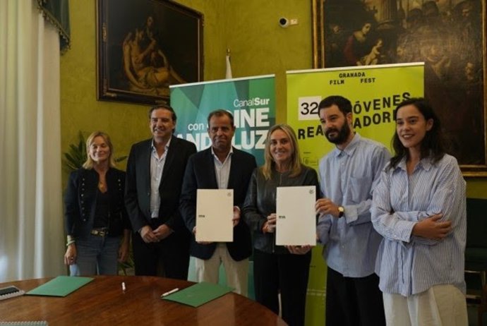 El Ayuntamiento de Granada y RTVA firman un convenio de colaboración para impulsar la 32 edición del Festival de Jóvenes Realizadores