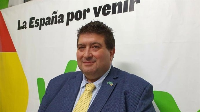 Archivo - El portavoz del Grupo Municipal Vox Algeciras, Antonio Gallardo.