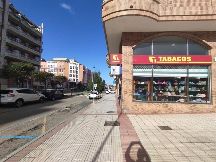 Imagen del despacho de receptor de Castro Urdiales donde se ha validado el boleto acertante de Segunda Categoría del sorteo del Euromillones del martes, 13 de octubre