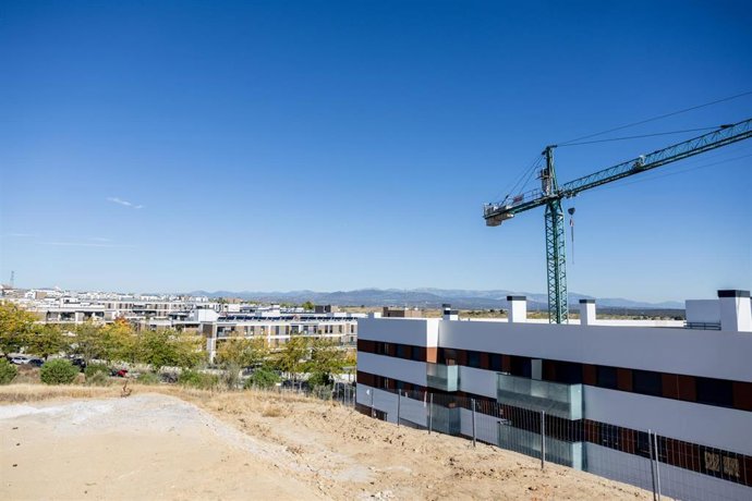 Un bloque de viviendas en construcción