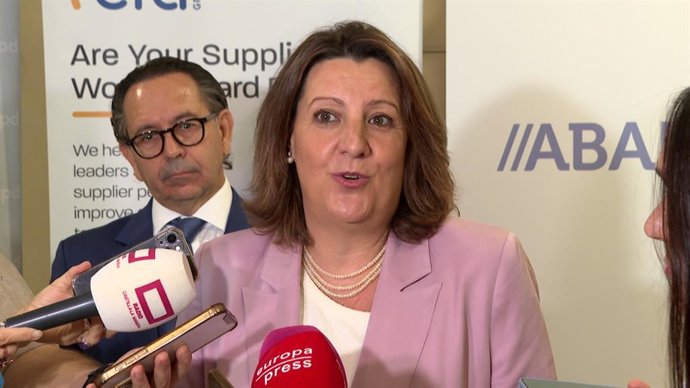 La consejera de Economía, Empresas y Empleo de Castilla-La Mancha, Patricia Franco, en la inaguración del Foro de Competitividad APD Castilla-La Mancha.