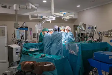 Extirpan a una paciente un tumor cardíaco de más de once centímetros en el Hospital Regional de Málaga