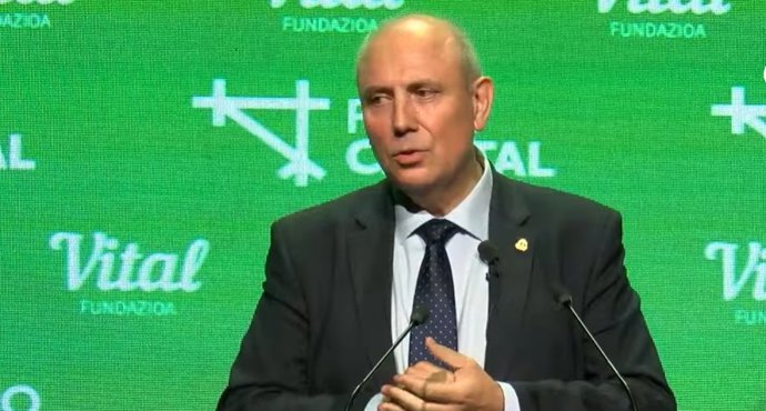 Cesar Moñux