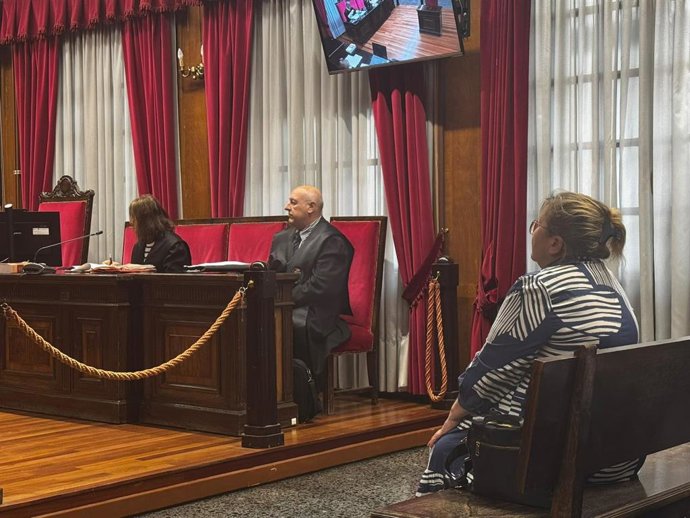 Una inspectora de seguros de Verín (Ourense) acepta pagar más de 56.000 euros tras estafar a clientes simulando su firma en la Sección Segunda de la Audiencia Provincial de Ourense