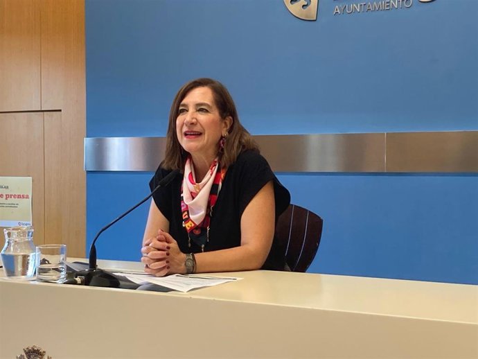 La concejal de Cultura, Educación y Turismo del Ayuntamiento de Zaragoza, Sara Fernández, ha presentado el balance de las Fiestas del Pilar 2026, que han superado los dos millones de participantes en las distintas actividades programadas.