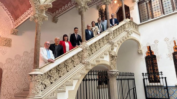 Foto de los asistentes a la jornada en el Palau Macaya de Barcelona