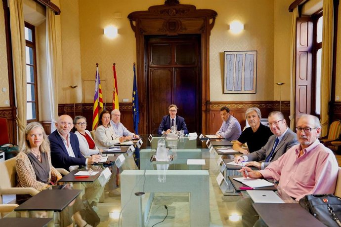 El Govern inicia una ronda de reuniones con agentes sociales y económicos para analizar el aumento de la inflación
