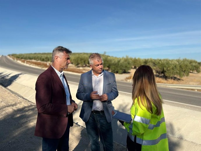 Visita a una de las obras en vías de Martos.
