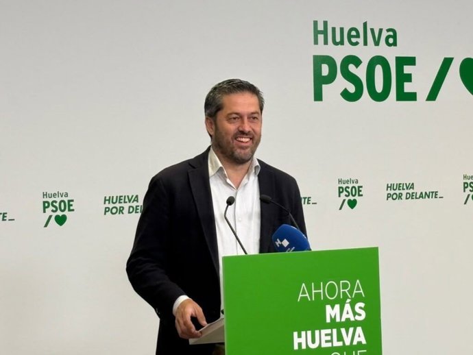 El secretario de Organización del PSOE de Huelva, Francisco Baluffo.