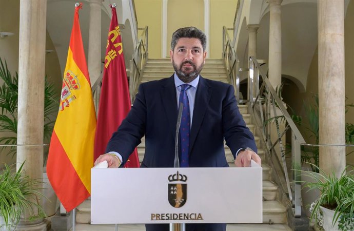 El presidente de la Comunidad Autónoma, Fernando López Miras