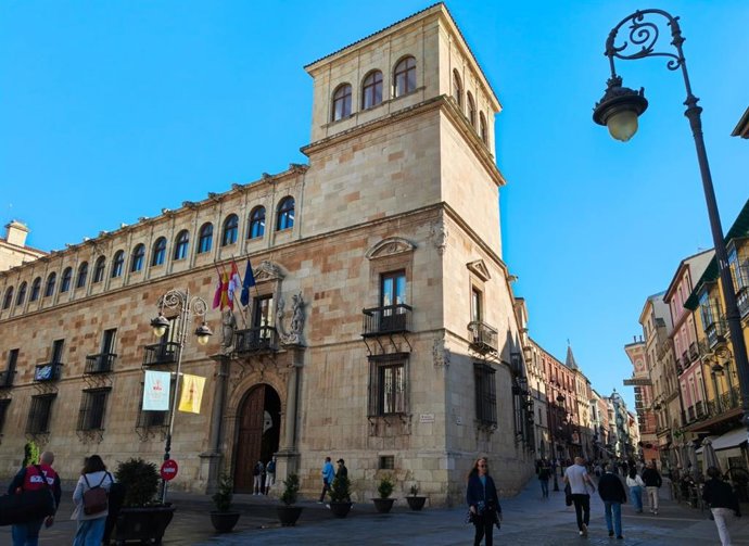 Palacio de los Guzmanes, sede de la Diputación de León.