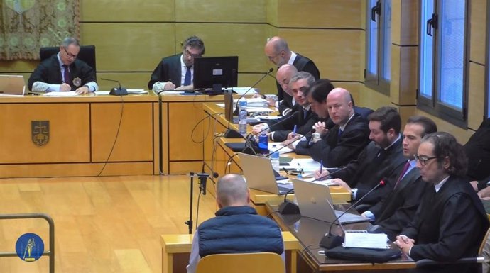 J.C.V. Niega los dos asesinatos de los empresarios de Manzanares y acusa a dos desconocidos de matarlos