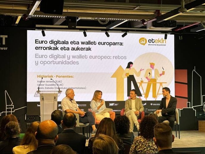 Wallet eta euro digitalaren aukerak eta erronkak aztertu dituzte urteko azken Etekin Ekonomia Topaketan