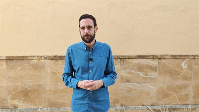 El secretario general del PSOE en la localidad malagueña de Vélez-Málaga y portavoz del Grupo Municipal Socialista, Víctor González.