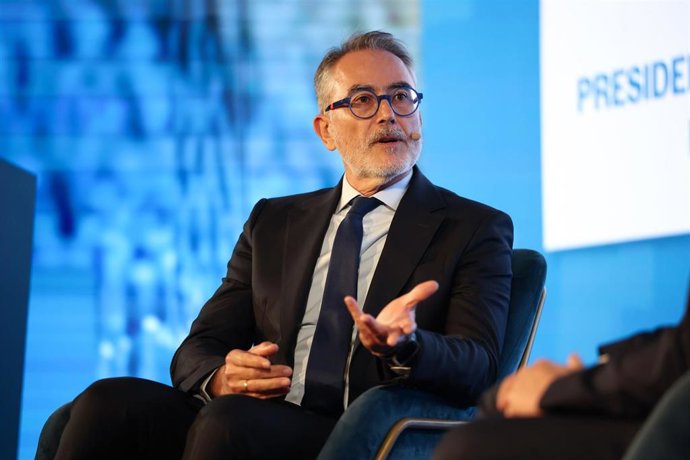 El presidente de Aviones Comerciales de Airbus, Ricardo Rojas, durante la tercera edición del Foro CREO, en el Hotel Westin Palace de Madrid, a 14 de octubre de 2026, en Madrid (España). 