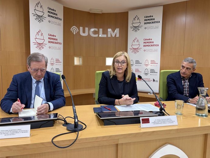 La UCLM celebra una jornada para presentar el marco de trabajo de la Cátedra de Memoria Democrática.