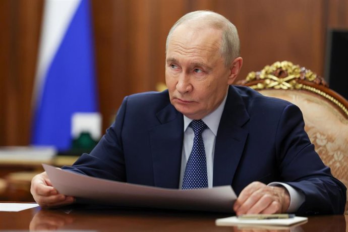 Vladimir Putin, presidente de Rusia, durante una reunión en el Kremlin a 12 de octubre de 2026 