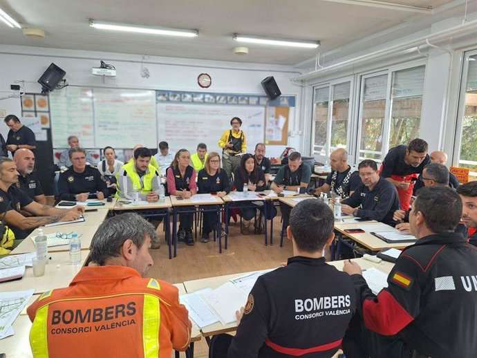 Catarroja inicia los actos del segundo aniversario de la dana con la entrega de 1.300 distinciones a policías de toda España