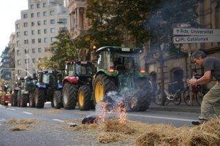La concentració dels pagesos amb els tractors 