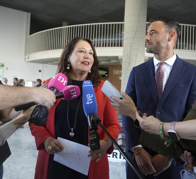 La eurodiputada del PP Carmen Crespo en una atención a medios.