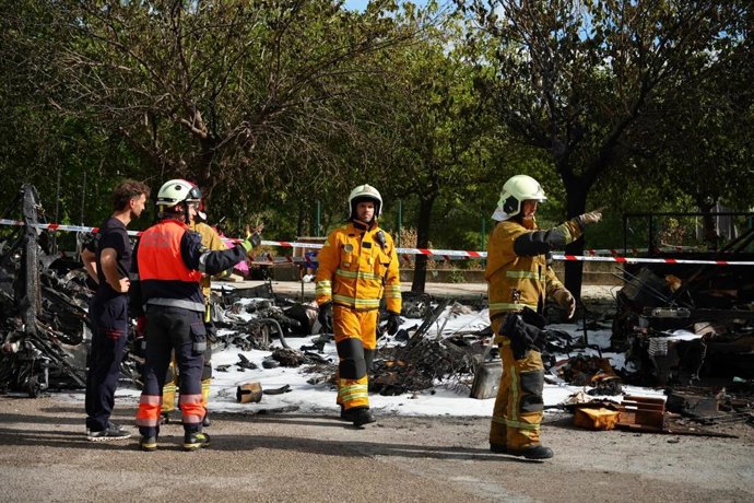 Cort notifica a los ocupantes de las caravanas de Son Hugo que retiren bombonas de butano y material inflamable