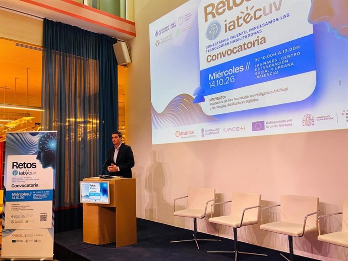 Indústria subratlla la col·laboració entre administració, universitats i empreses per a facilitar la implantació de la IA