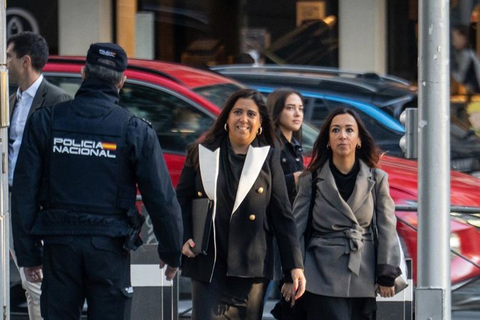 La jueza que investigó al hermano de Pedro Sánchez, Beatriz Biedma, a su llegada a la Audiencia Nacional, a 8 de octubre de 2026, en Madrid (España).
